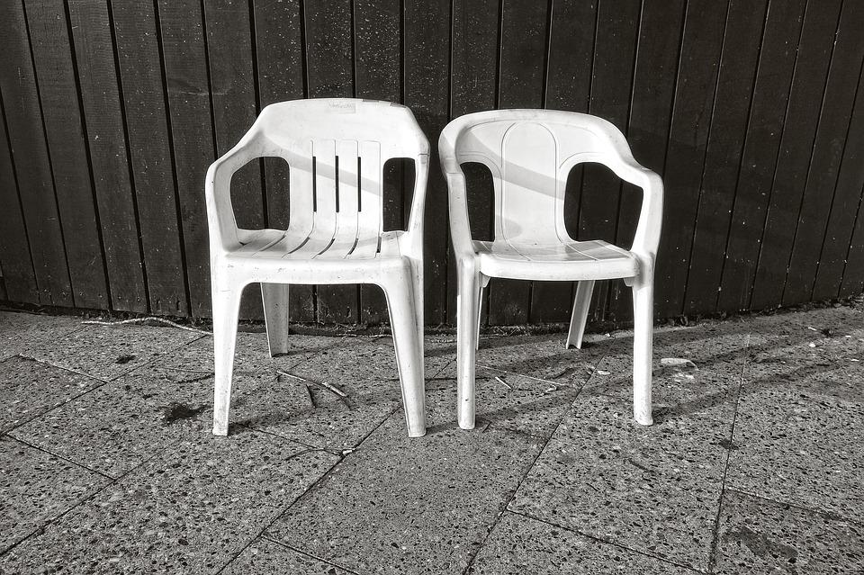 mobilier-jardin-plastique