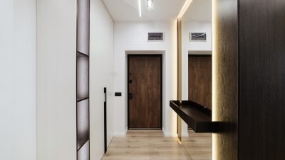couloir moderne miroir